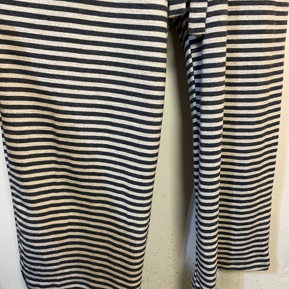 #0198-Old Navy Grey & Off White Striped Jumpsuit W/ Wide-Leg & V-back-S - Picture 6 of 8